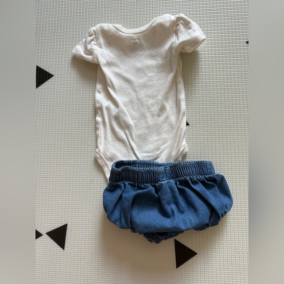 Carter’s|Baby girl summer outfit,White bodysuit with fox print & denim shorts• - Picture 3 of 5